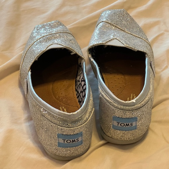 TOMS Sparkly Loafers - Picture 3 of 11